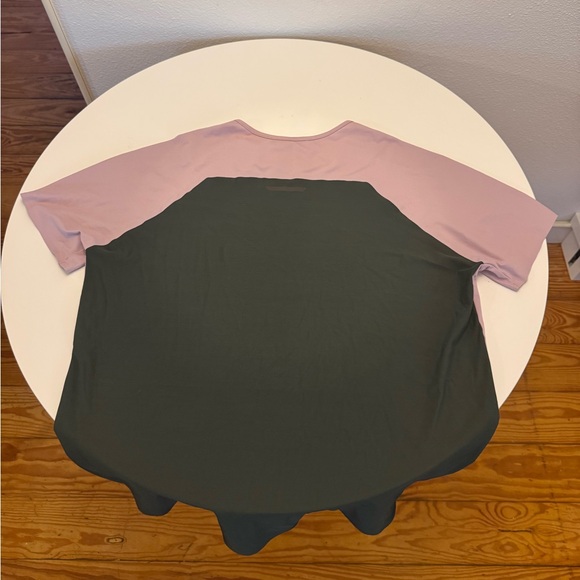 On Running Performance Tee - Picture 3 of 4